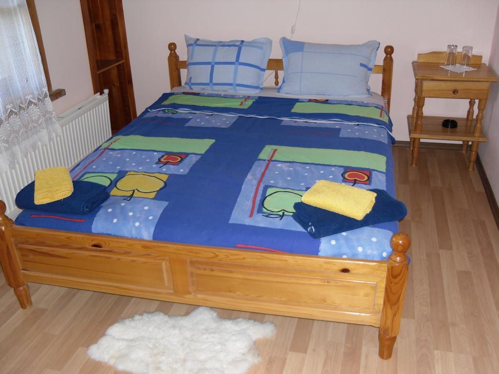 Veselata Guest House Dolna Banya Habitación foto