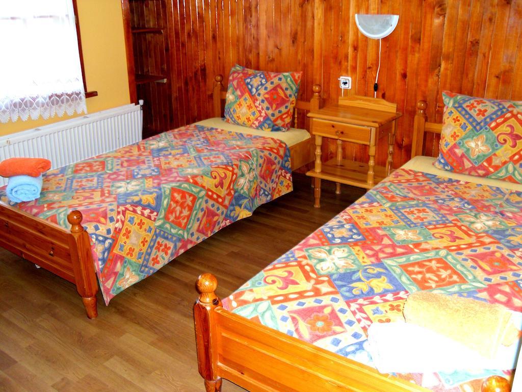 Veselata Guest House Dolna Banya Habitación foto